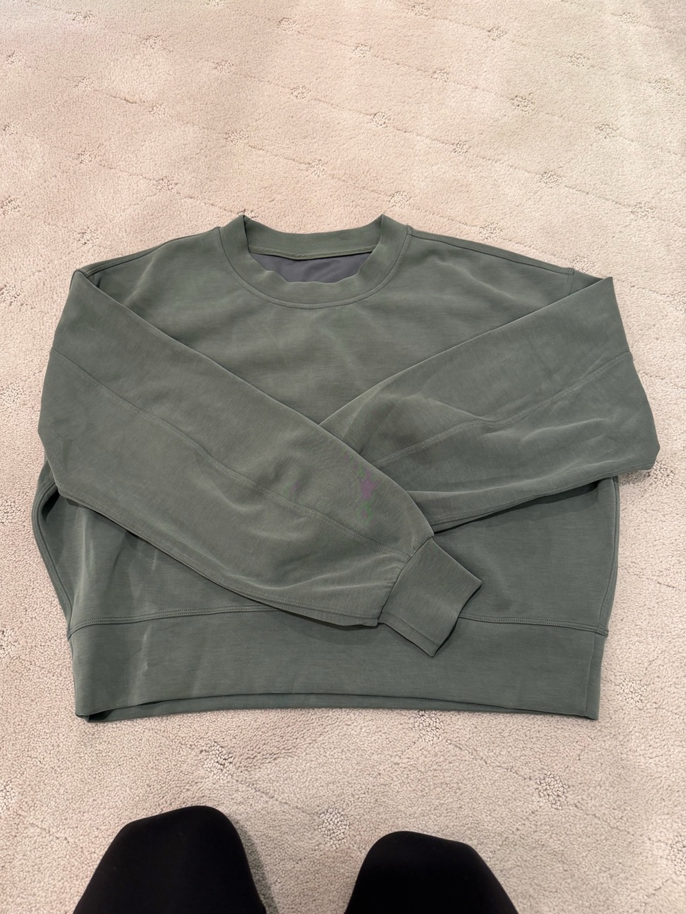 Lululemon Sweatshirt in Olive Green - Classic Pullover